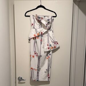 L'ATISTE White Strapless Floral Peplum Midi Dress